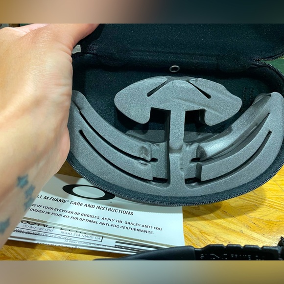 Oakley brand new S.I. M Frame with 2 lenses. - Picture 5 of 5